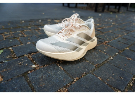 Urban Sprint Diaries: Καύσιμα Χιλιόμετρα με τα adizero Evo SV