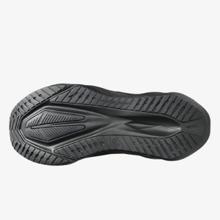 ASICS Novablast 5 