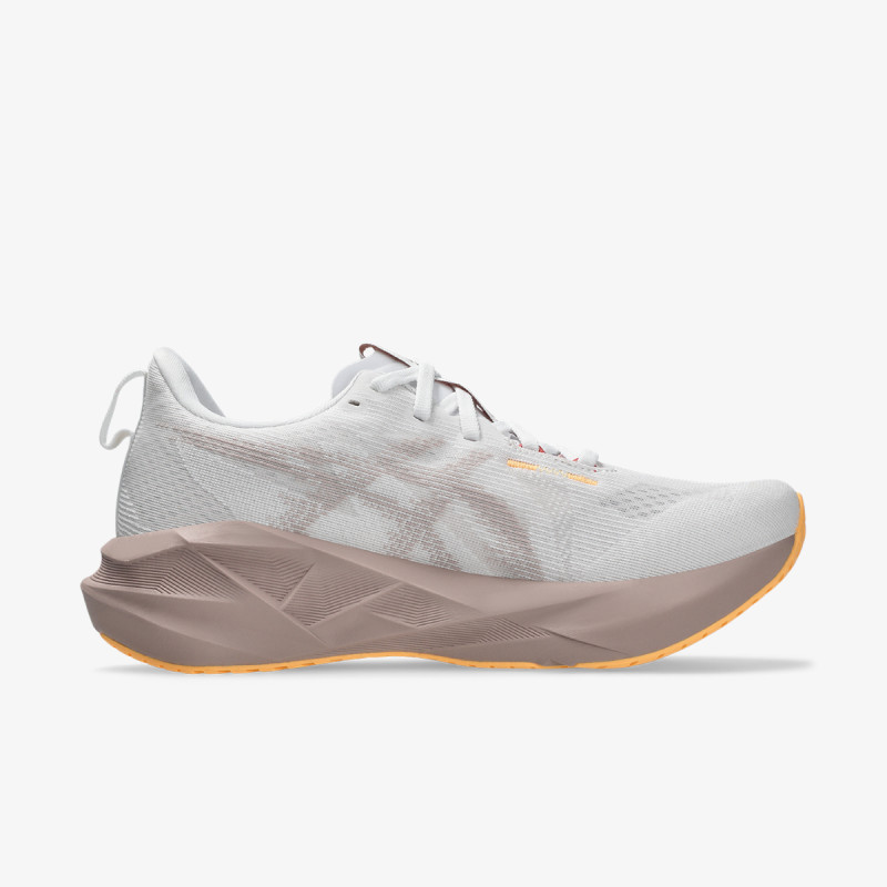 ASICS Novablast 5 