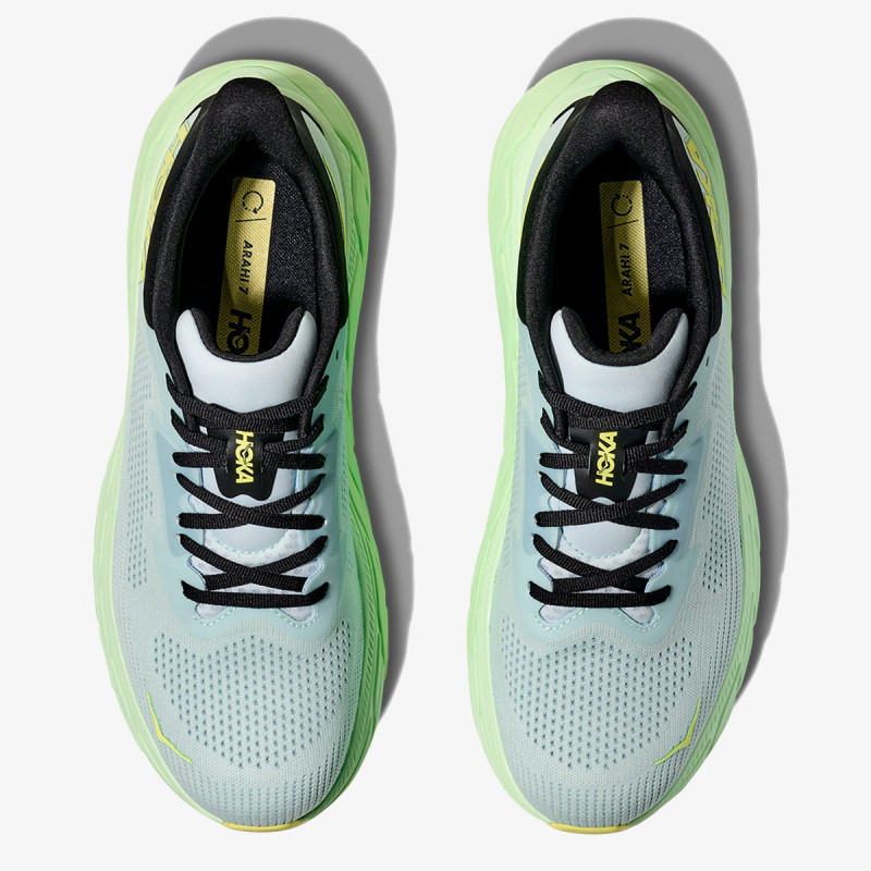 HOKA Arahi 7 