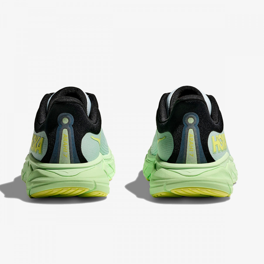 HOKA Arahi 7 