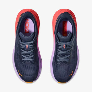 HOKA Arahi 7 