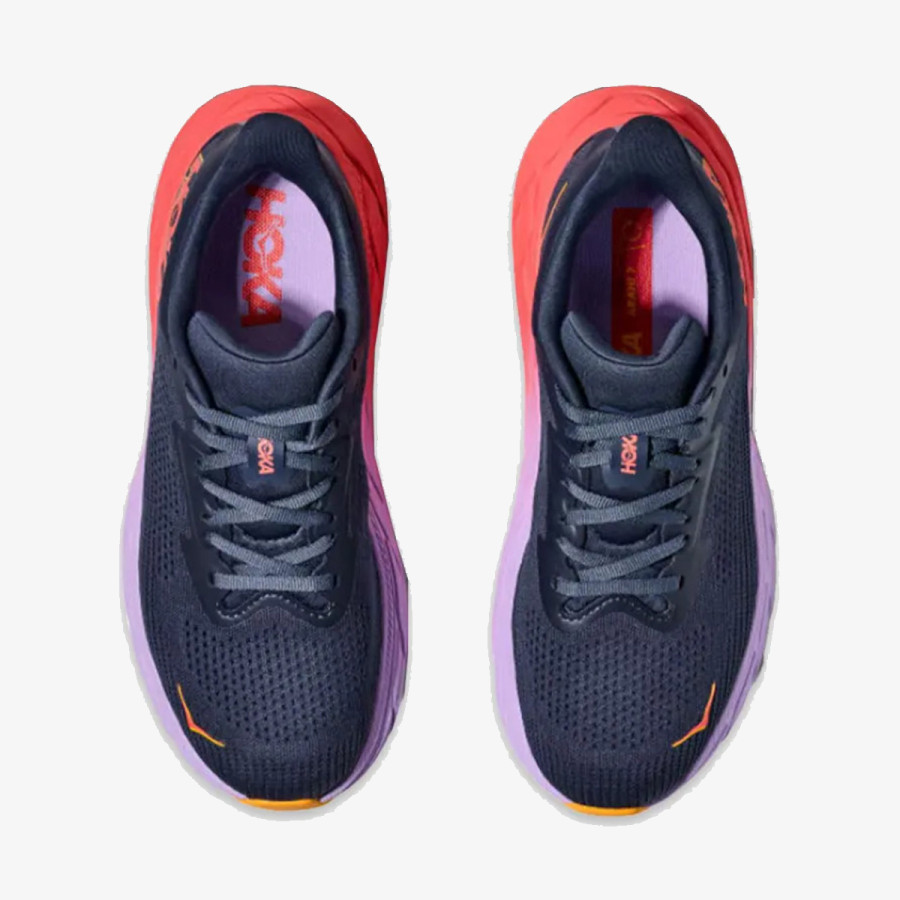 HOKA Arahi 7 