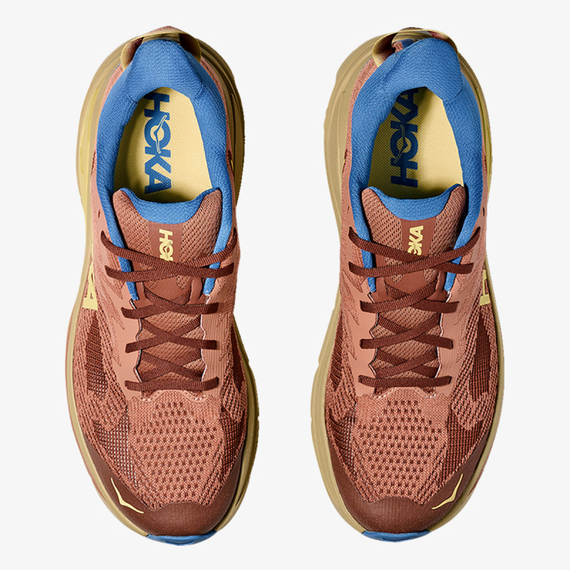 HOKA Challenger 8 