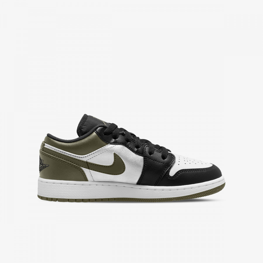 NIKE AIR JORDAN 1 LOW BG 