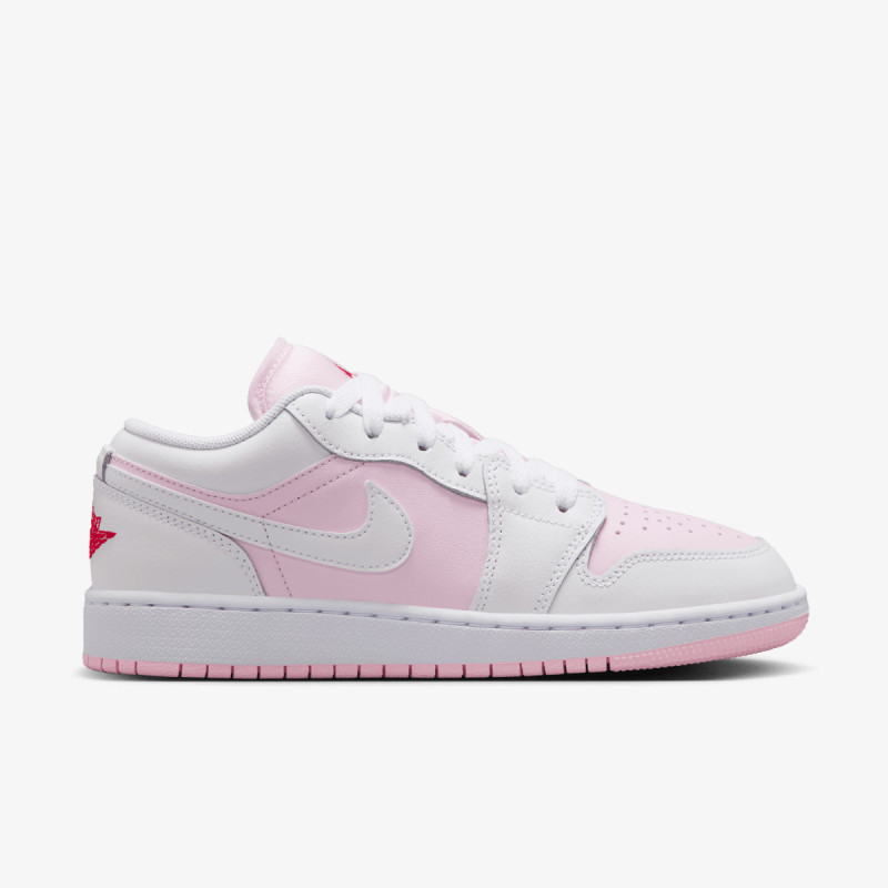 NIKE Air Jordan 1 