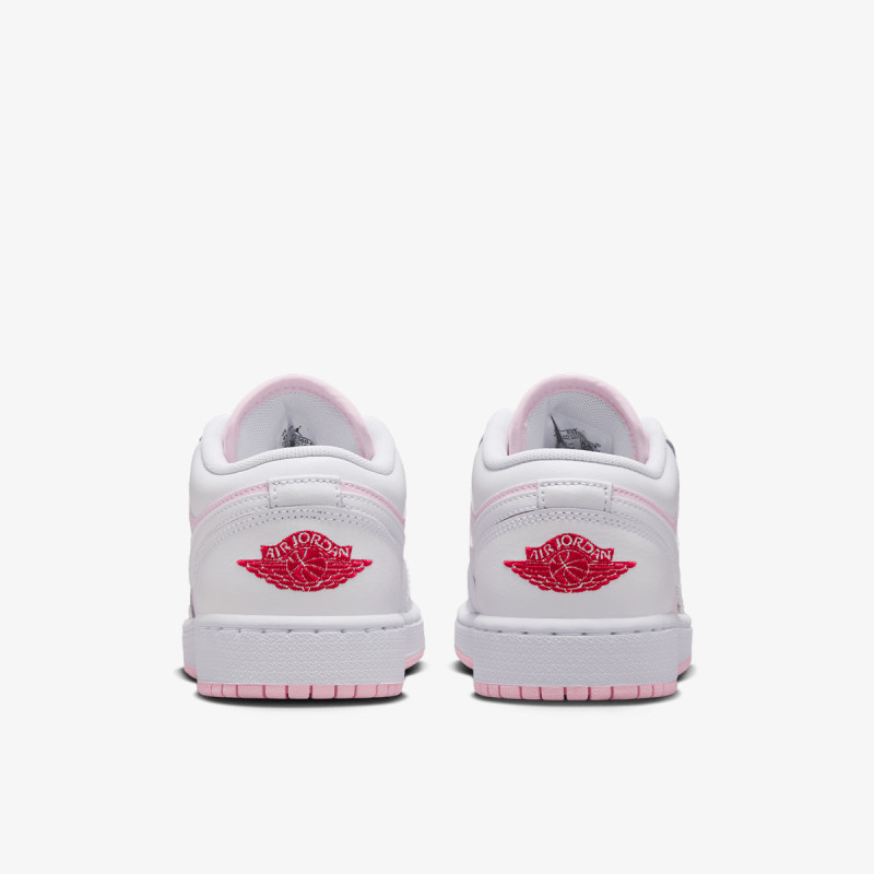 NIKE Air Jordan 1 