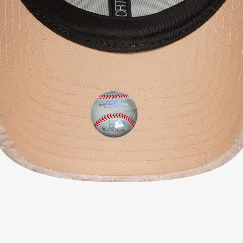 NEW ERA FEMALE BORG 9FORTY® 