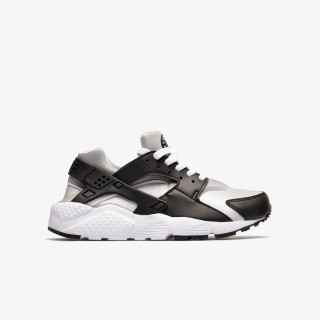 NIKE Huarache Run 