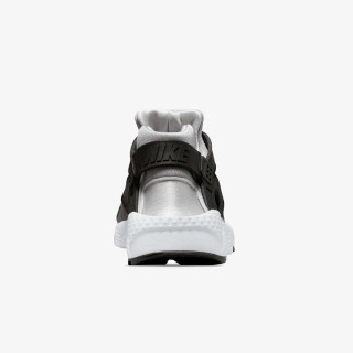 NIKE Huarache Run 