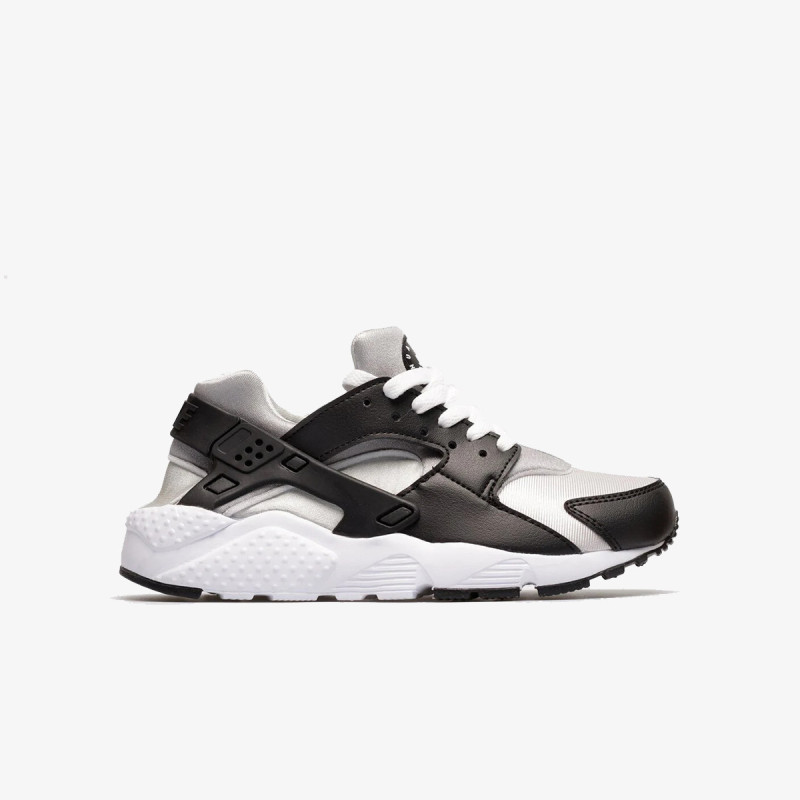 NIKE Huarache Run 