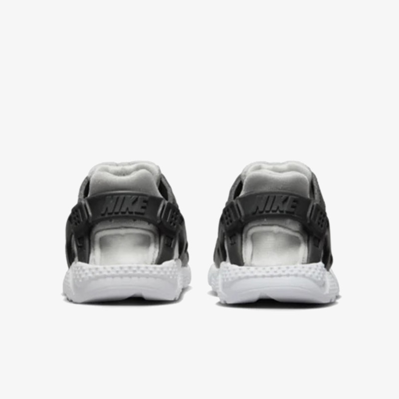 NIKE HUARACHE RUN BT 