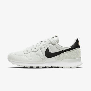 NIKE W INTERNATIONALIST 