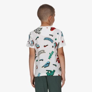 NIKE NKB VARZITY AOP TEE 