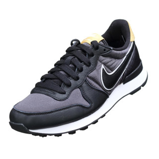 NIKE W INTERNATIONALIST HEAT 