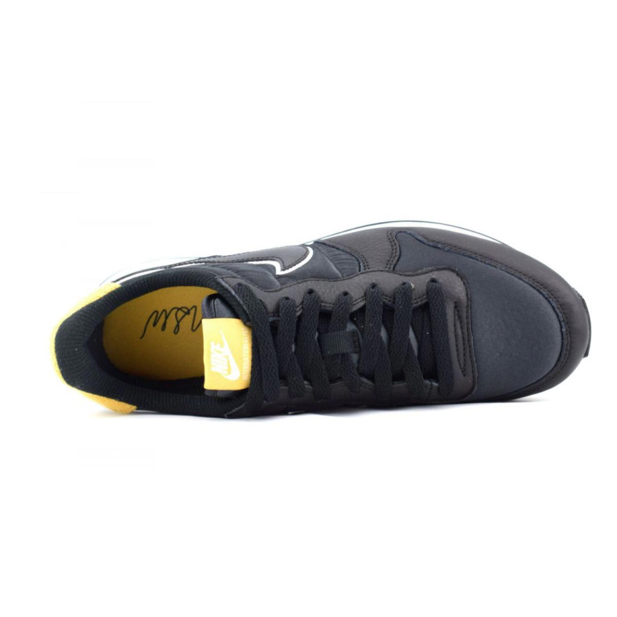 NIKE W INTERNATIONALIST HEAT 