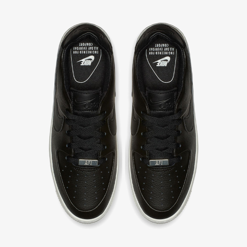 NIKE Air Force 1 Sage Low 