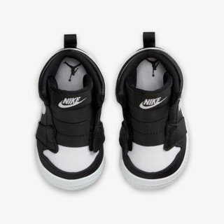 NIKE Jordan 1 