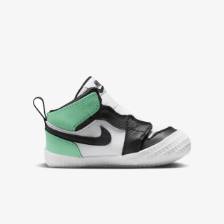 NIKE Jordan 1 