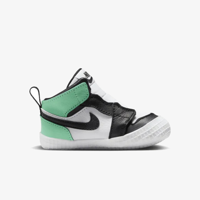 NIKE Jordan 1 