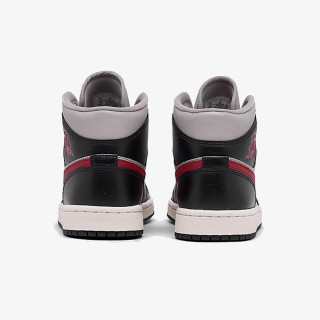 NIKE Air Jordan 1 