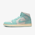 NIKE Air Jordan 1 