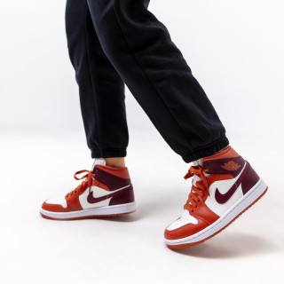 NIKE Air Jordan 1 