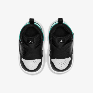 NIKE SKY JORDAN 1 BT 