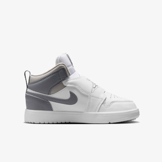 NIKE SKY JORDAN 1 BP 