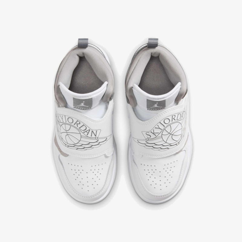 NIKE SKY JORDAN 1 BP 