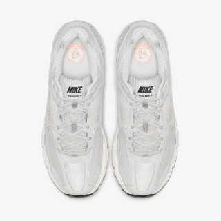 NIKE Zoom Vomero 5 