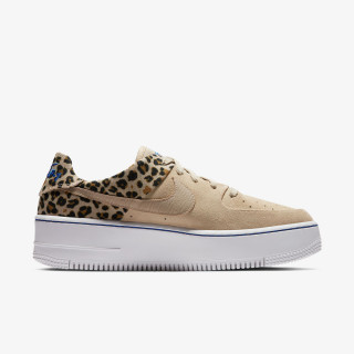 NIKE Air Force 1 Sage Low 