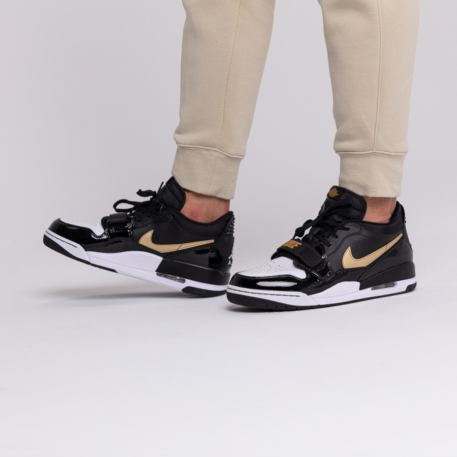 NIKE Air Jordan Legacy 312 