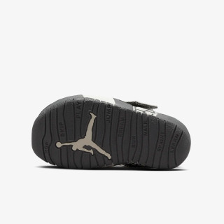 NIKE Jordan Flare 