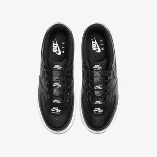 NIKE Air Force 1 LV8 3 