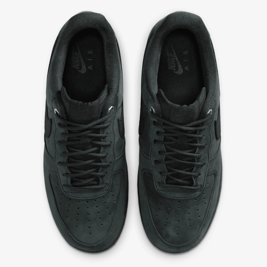 NIKE Air Force 1 '07