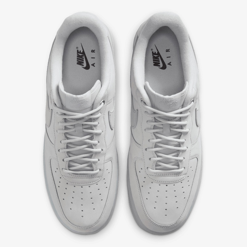 NIKE Air Force 1 '07