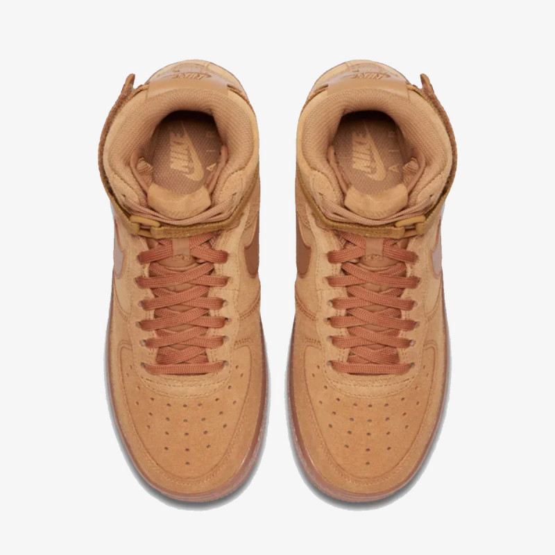 NIKE AIR FORCE 1 LV8 