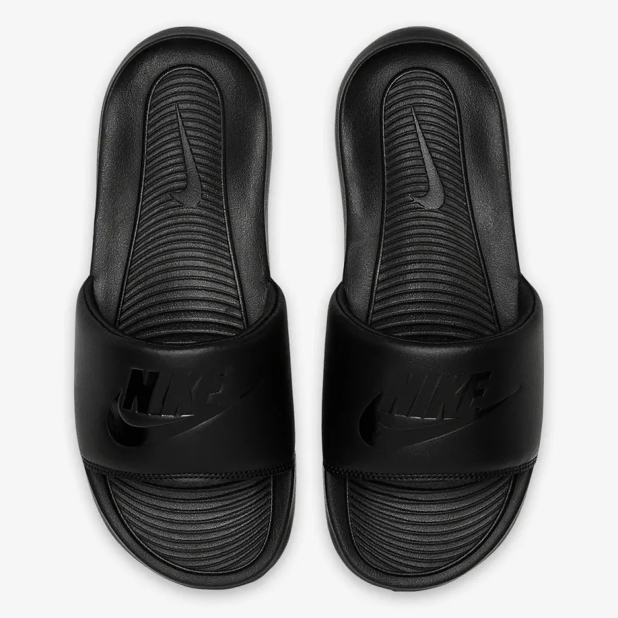 NIKE VICTORI ONE 
