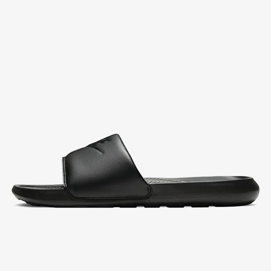 NIKE VICTORI ONE 