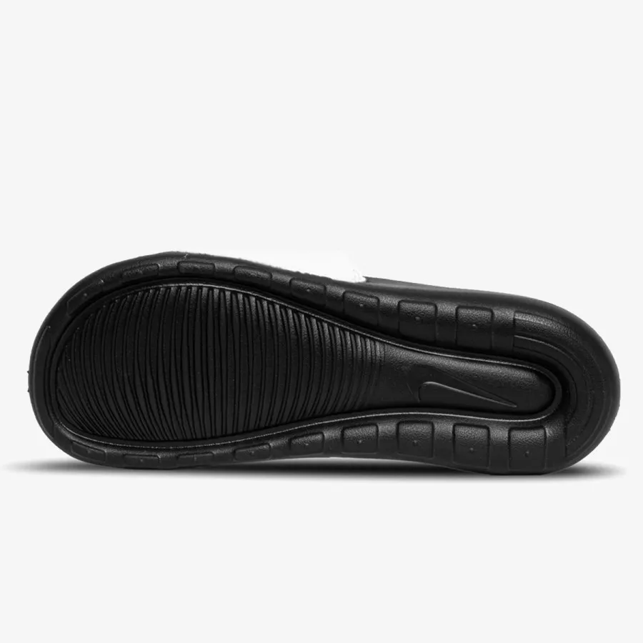 NIKE VICTORI ONE 