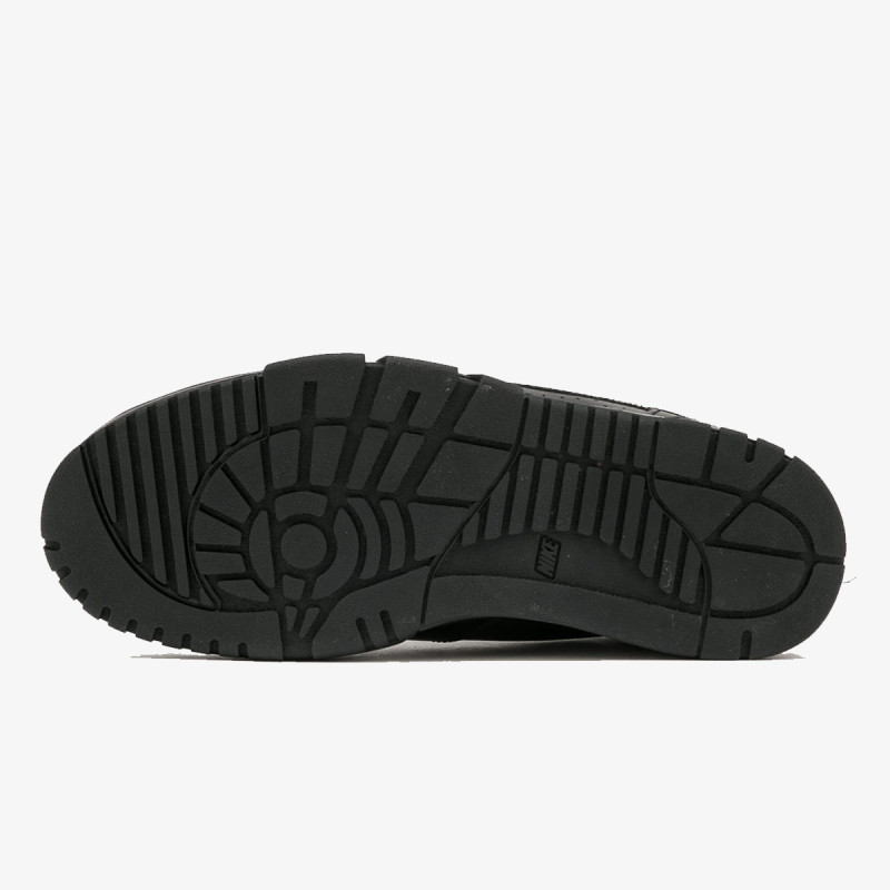 NIKE CROSS TRAINER LOW 