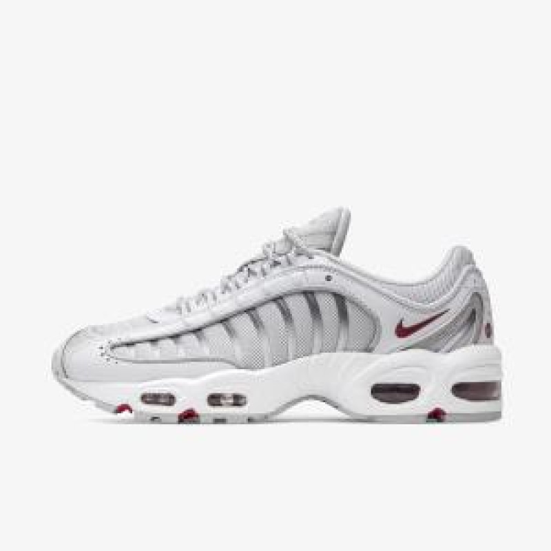 NIKE WMNS AIR MAX TAILWIND IV 