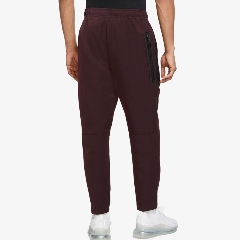 NIKE SPORTSWEAR TECH 