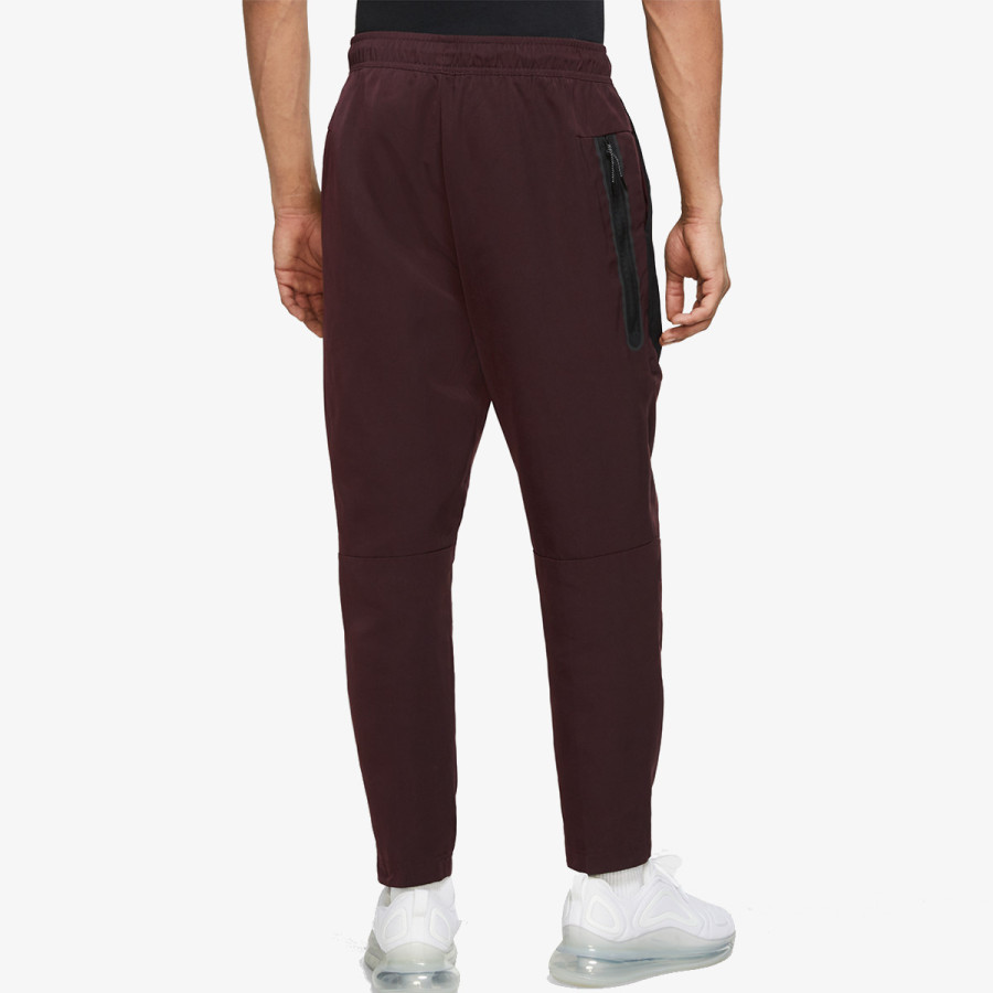 NIKE SPORTSWEAR TECH 