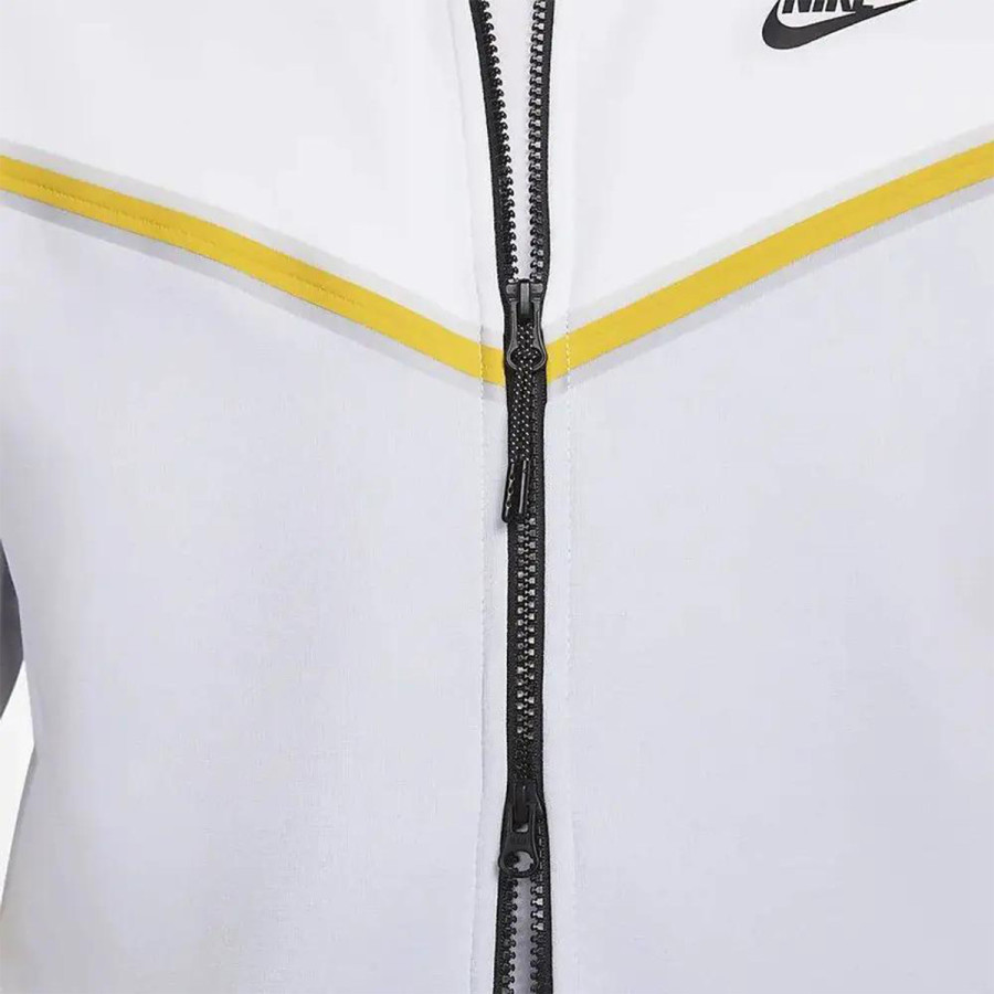 NIKE Sportswear Tech 