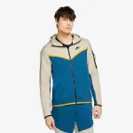 NIKE Sportswear Tech 