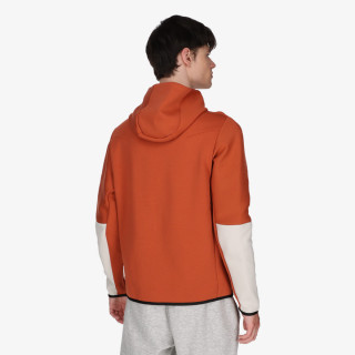 NIKE Sportswear Tech 