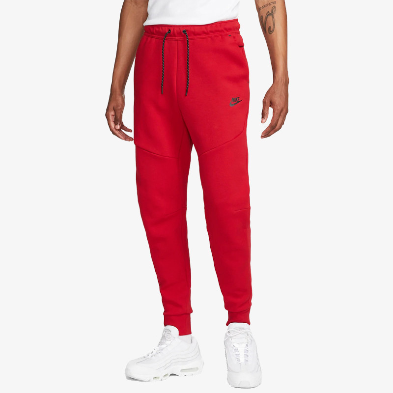 NIKE Sportswear Tech 
