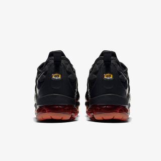 NIKE Air VaporMax Plus 